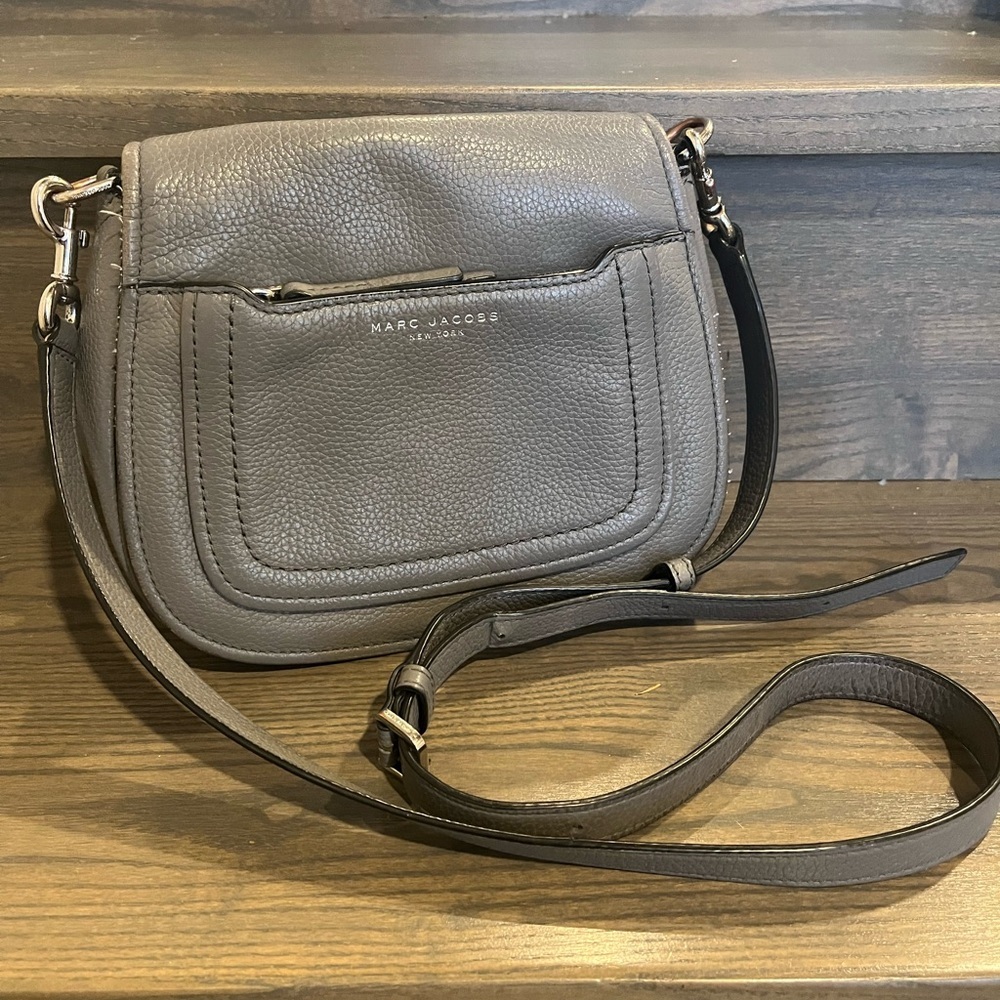 Marc Jacobs Recruit Nomad Leather Bag in Grey